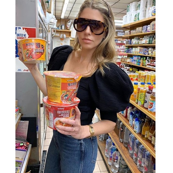 Meet your Posher, Tiffany - Picture 1 of 1